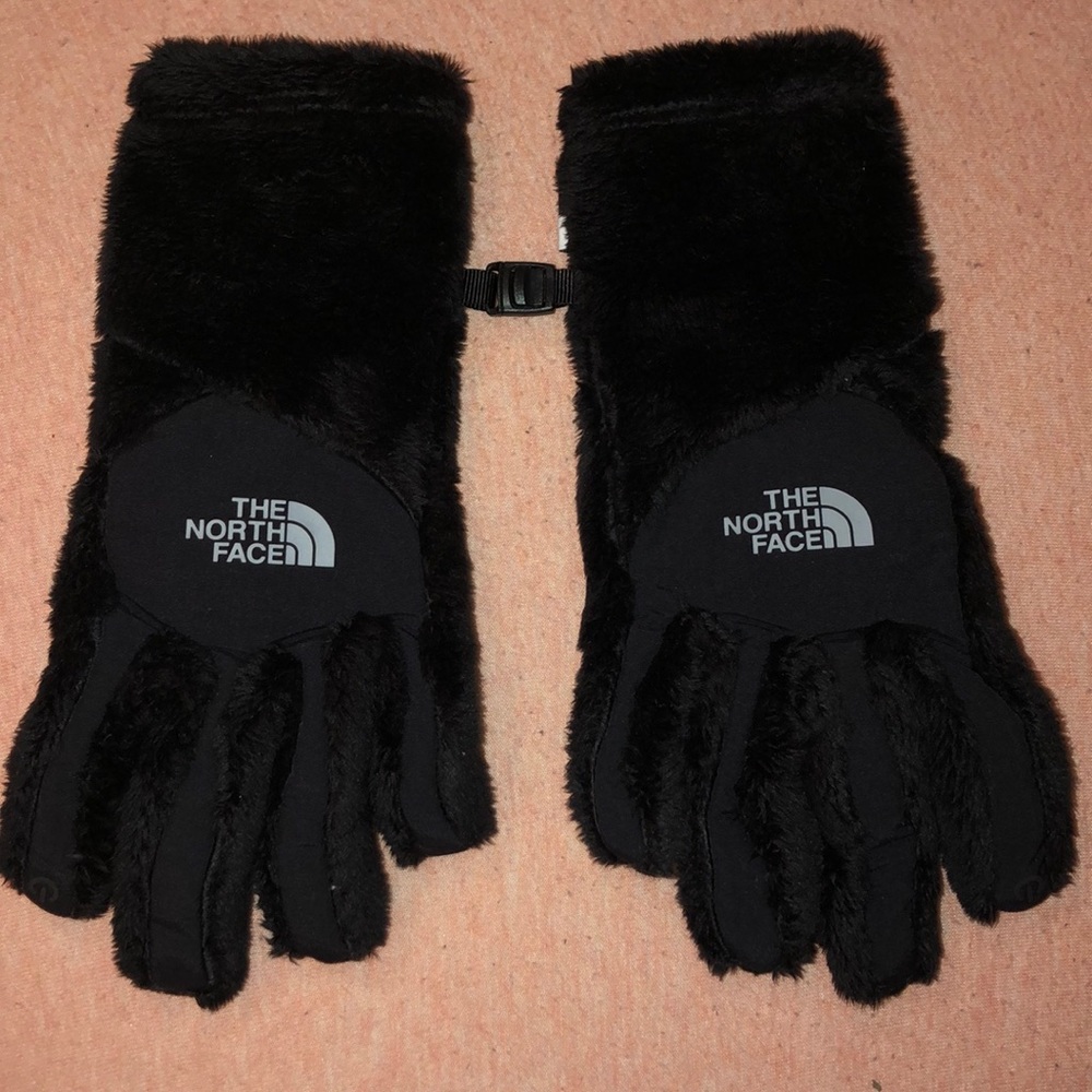 Woman’s gloves with grip